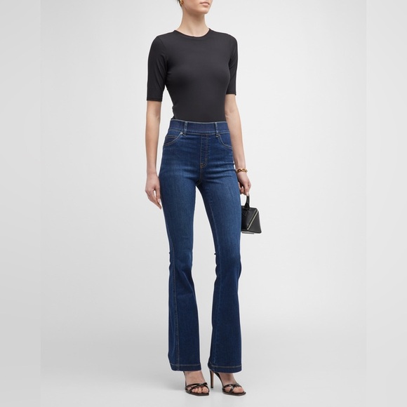 Spanx
Flare High-Rise Stretch Denim Jeans (J2) - Picture 4 of 11